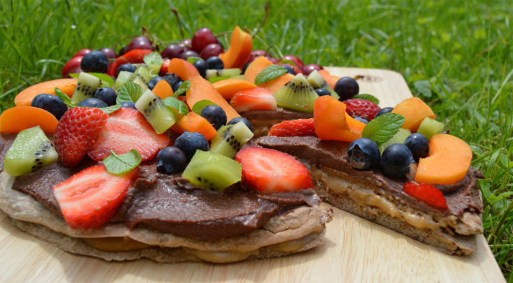 healthy dessert pizza