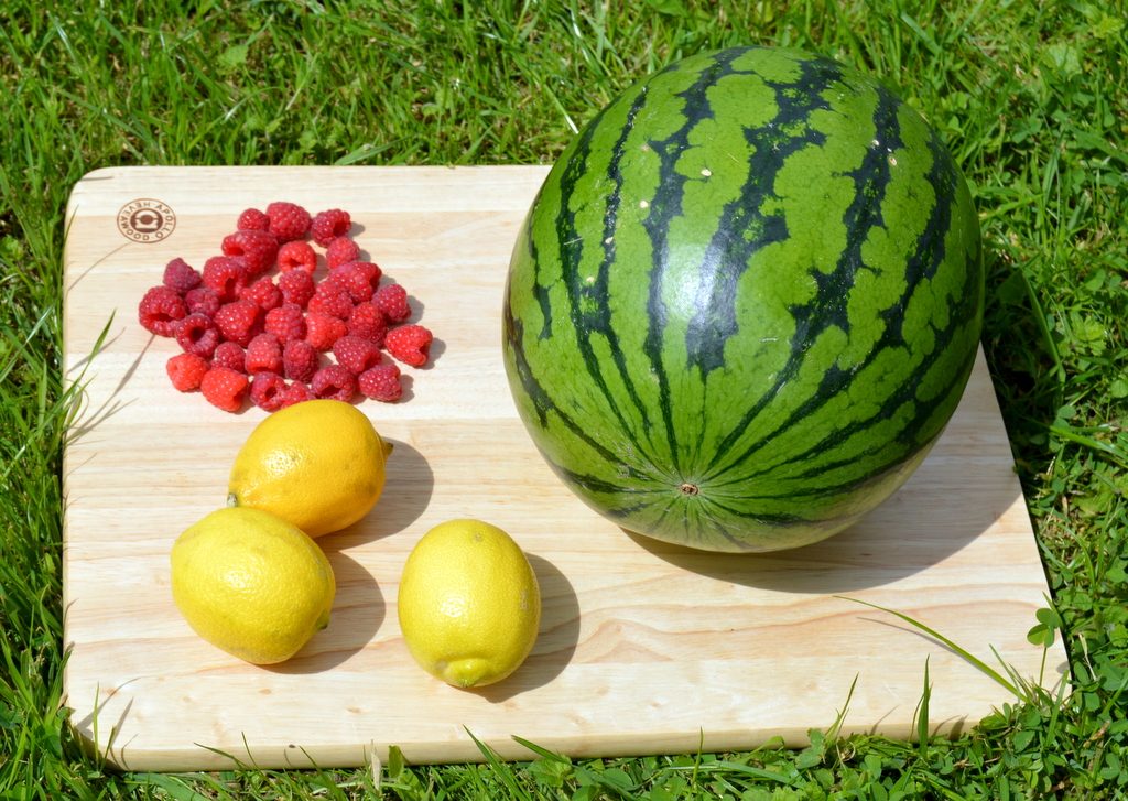 The ingredients Raspberry Watermelon Lemonade are just those three fruits. The raspberry and watermelon seeds are blended and add healthy fiber, protein and fat to this easy lemonade recipe