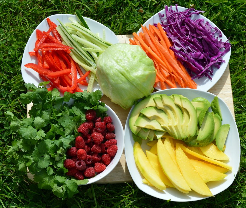  Ingredients for this summer rolls recipe that includes cabbage, carrot, peppers, berries, mango, avocado, coriander and red cabbage. All of these are just for examples and you can use whatever you like for your summer rolls.