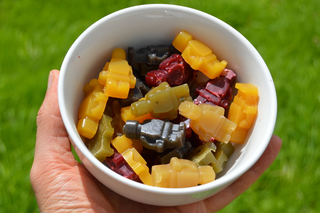 Fruit Juice Jelly Sweets Nest and Glow