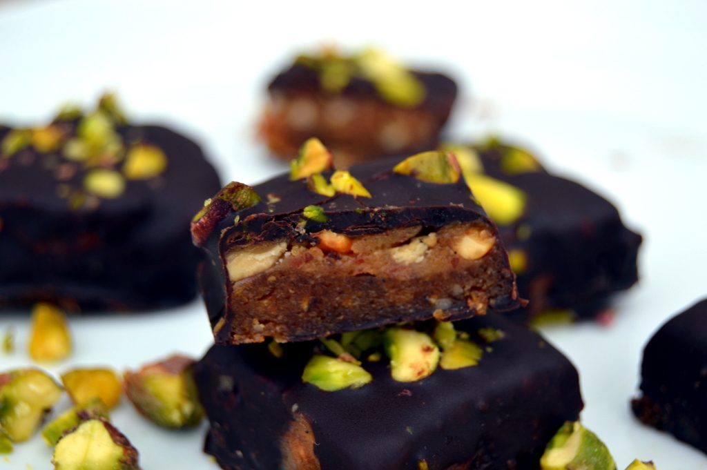 salted caramel snickers with pistachio topping