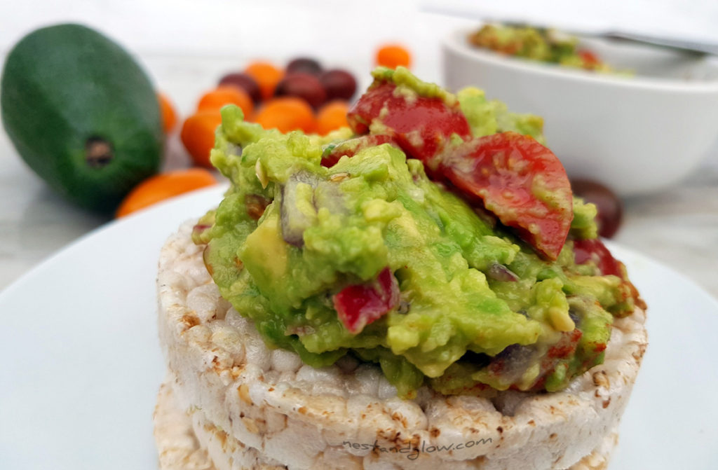 Easy delicious guacamole recipe