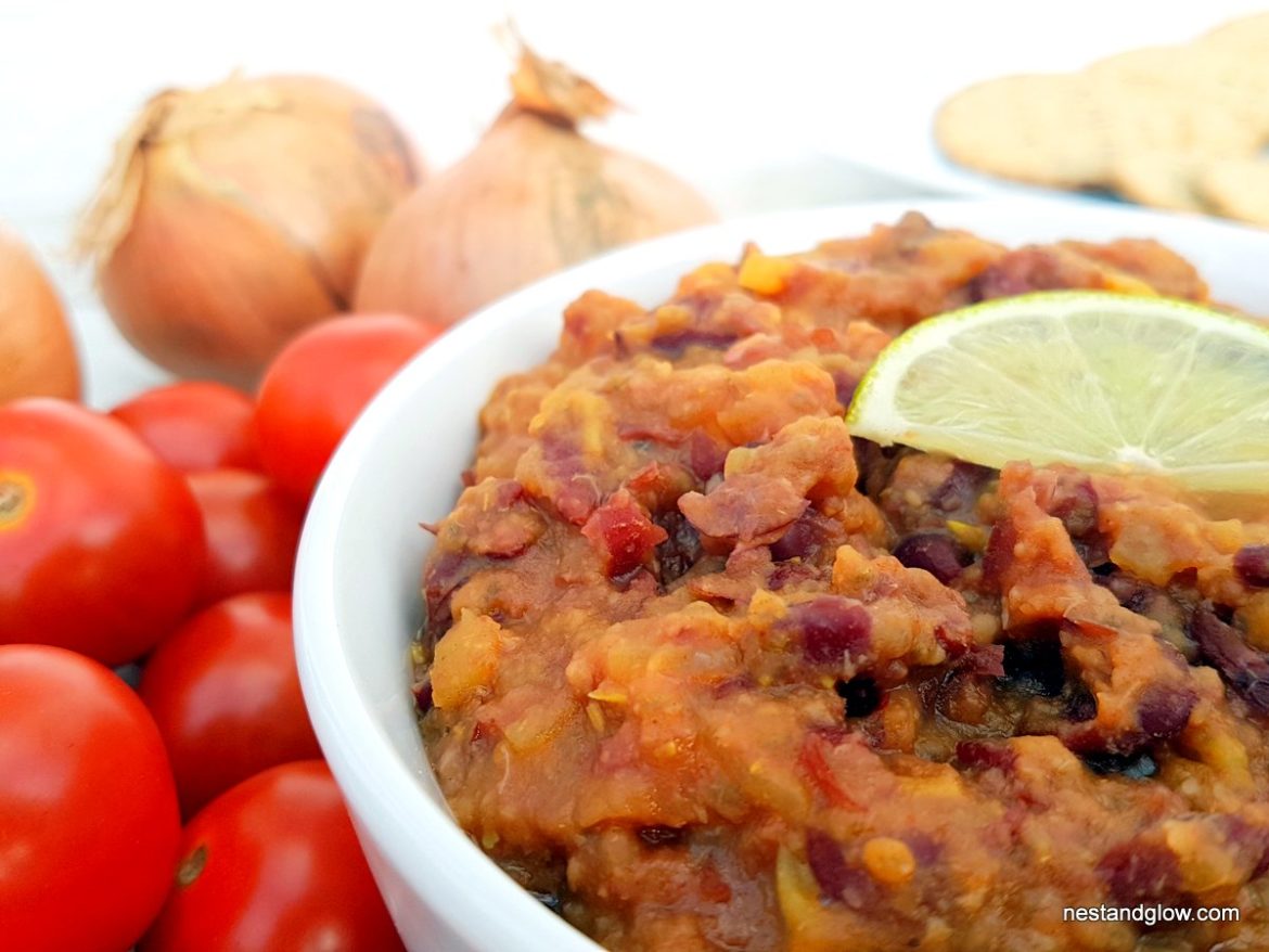 Spicy Kidney Bean Tomato Dip Nest and Glow