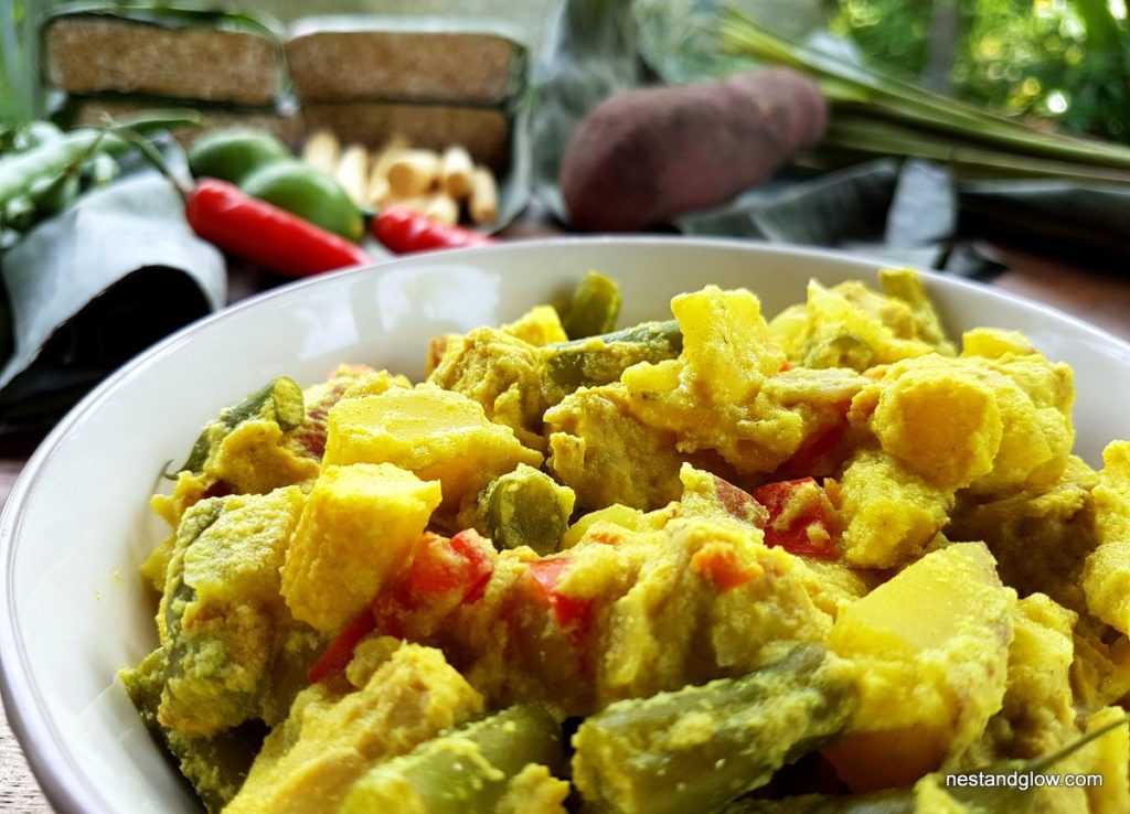 Close up Golden Tempeh Curry Recipe