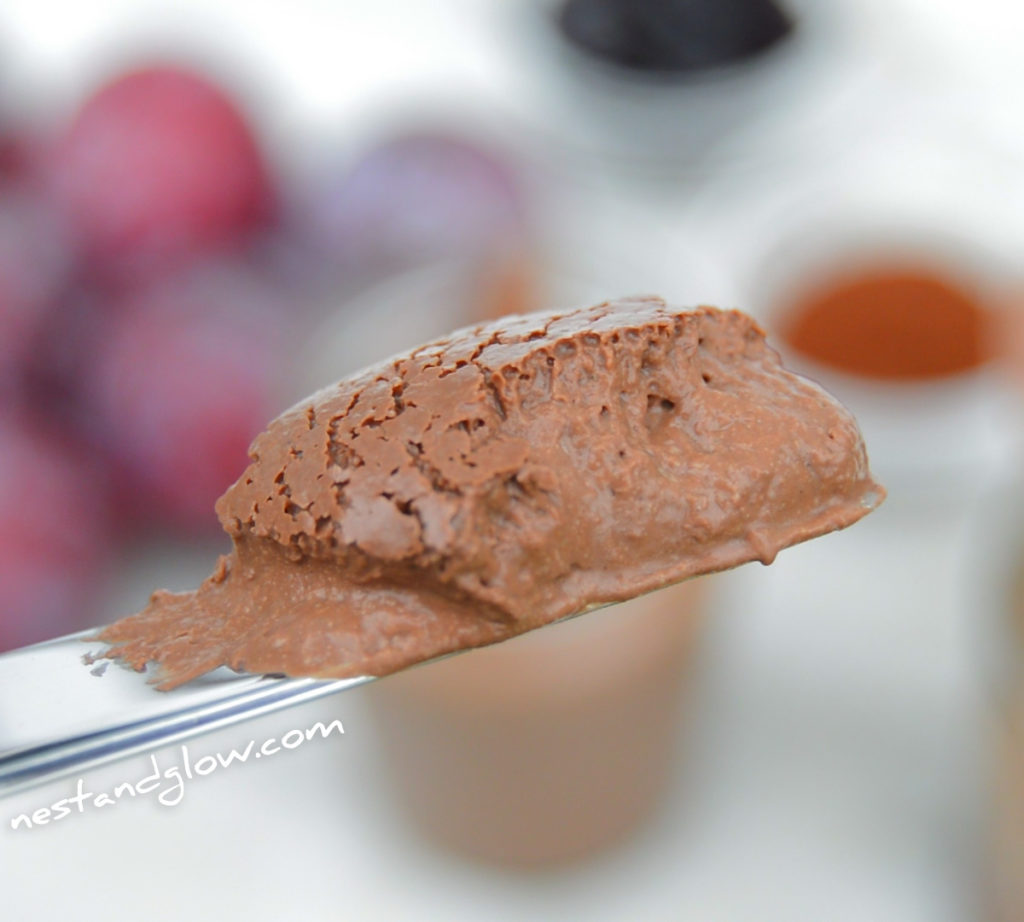 easy vegan chocolate spread recipe made from natural ingredients