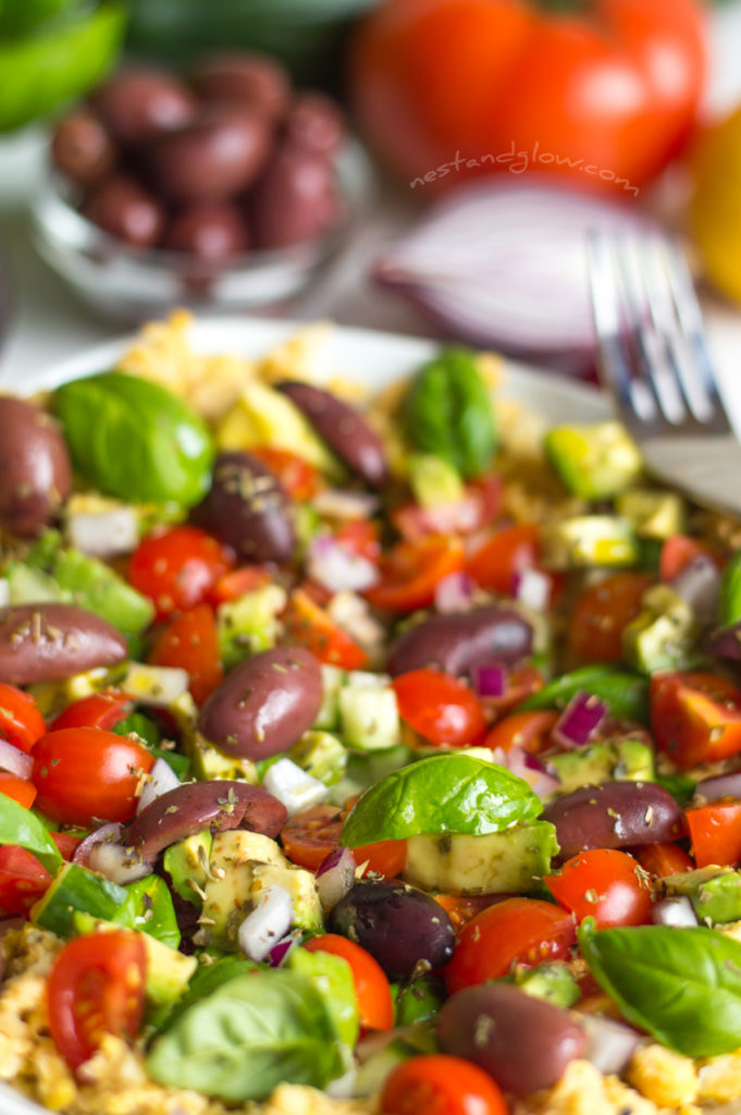 Greek salad hummus bowl