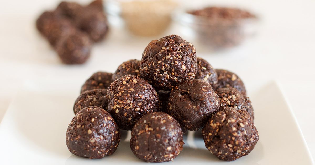 Halva Chocolate Sesame Fudge Balls Raw, Vegan and Healthy