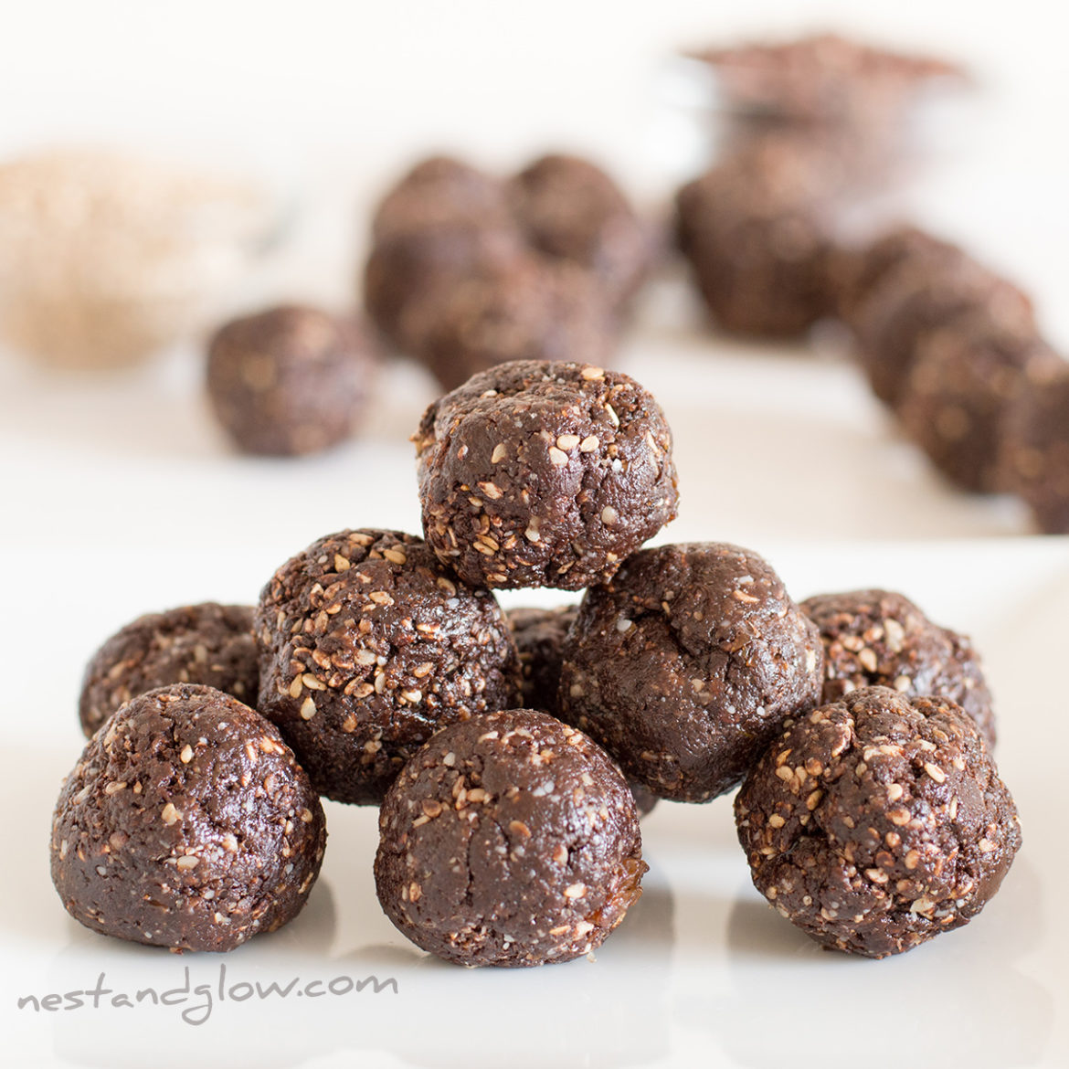 Halva Chocolate Sesame Fudge Balls Raw, Vegan and Healthy