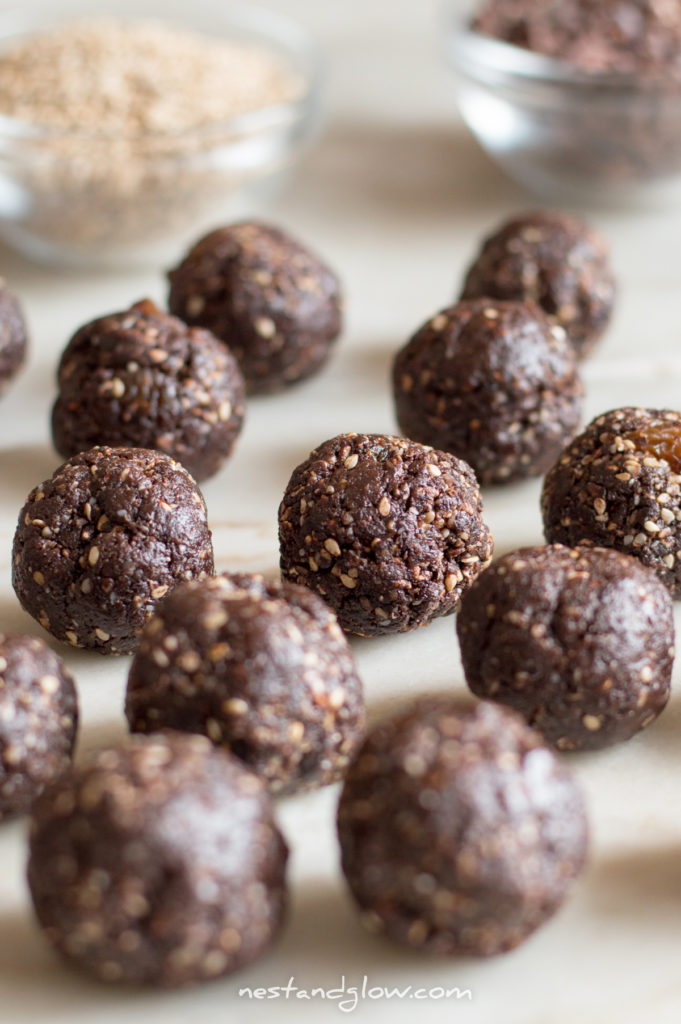 sesame seeds with cacao in halva recipe