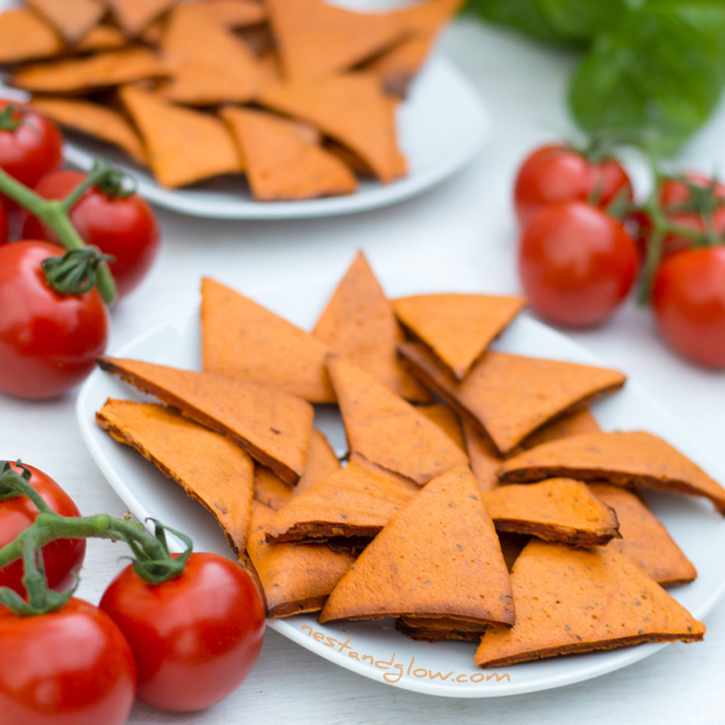 Tomato and Basil Lentil Chips Oil-free