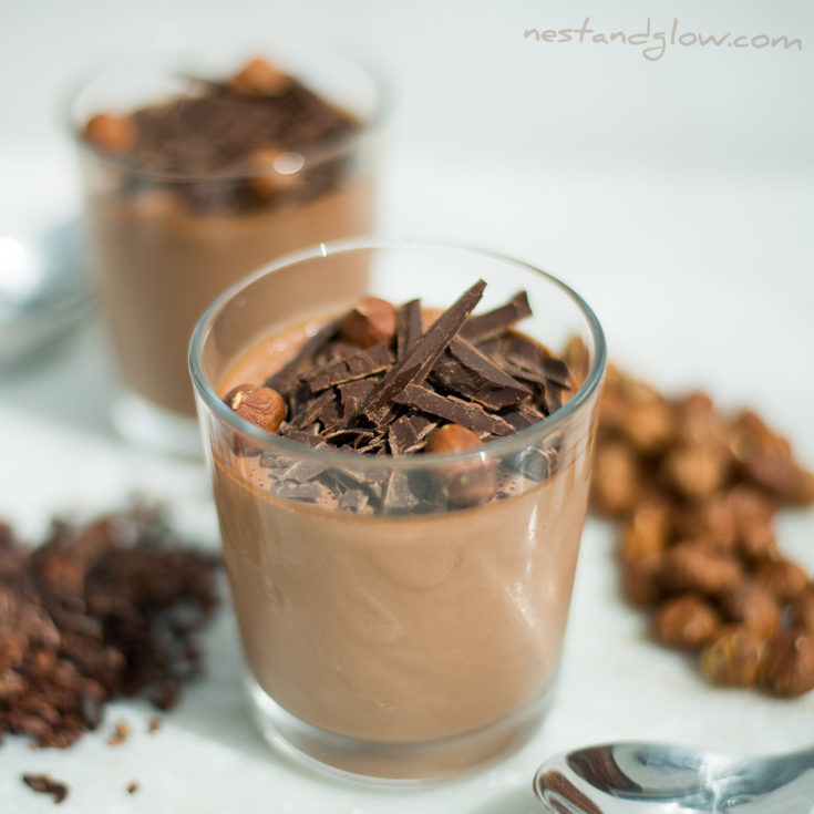easy healthy mousse dark chocolate hazelnuts