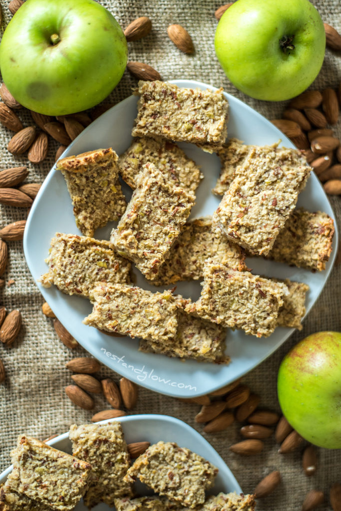 gluten free apple almond oatmeal bars 