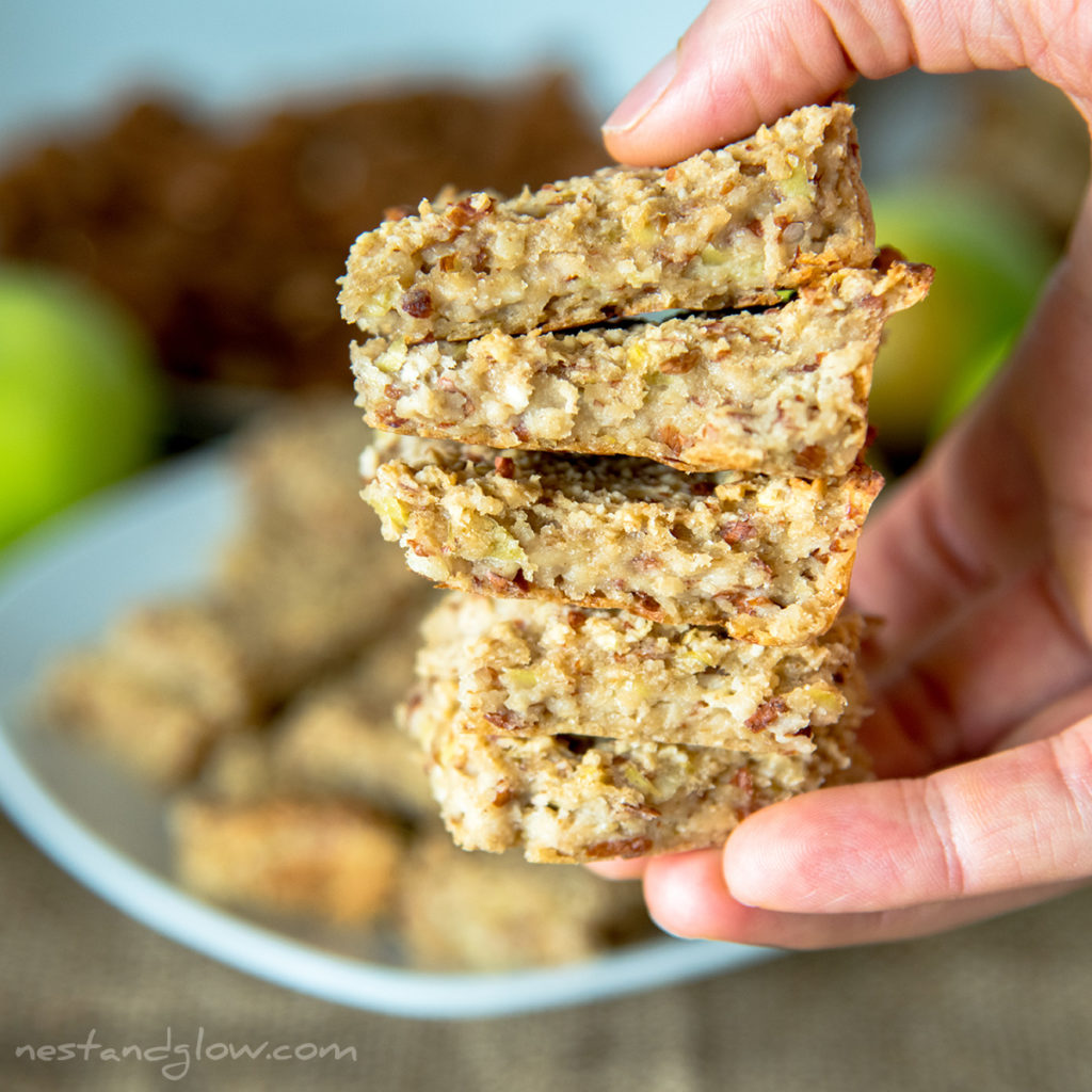 no added sugar breakfast bars that are sweetened with whole apples