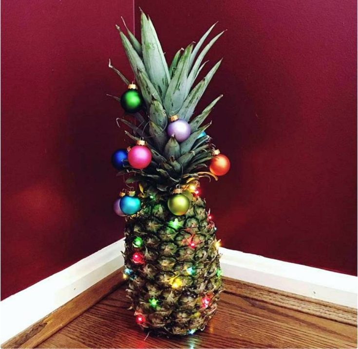 Pineapple Christmas Trees Are the Perfect Zero Waste and Budget