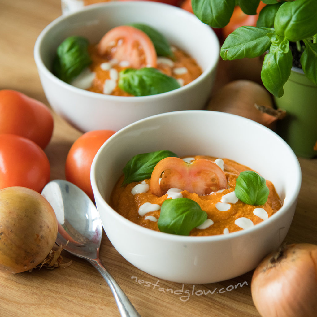 vegan cream of tomoato onion soup