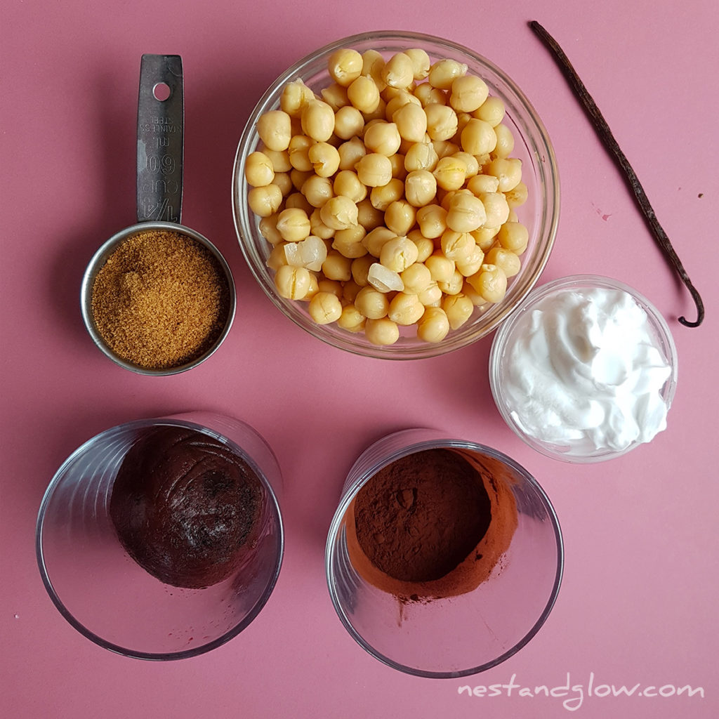 red velvet hummus ingredients include beetroot, cocoa, coconuts, vanillia and coconut cream. no oil in this sweet hummus and full of heart healthy fats