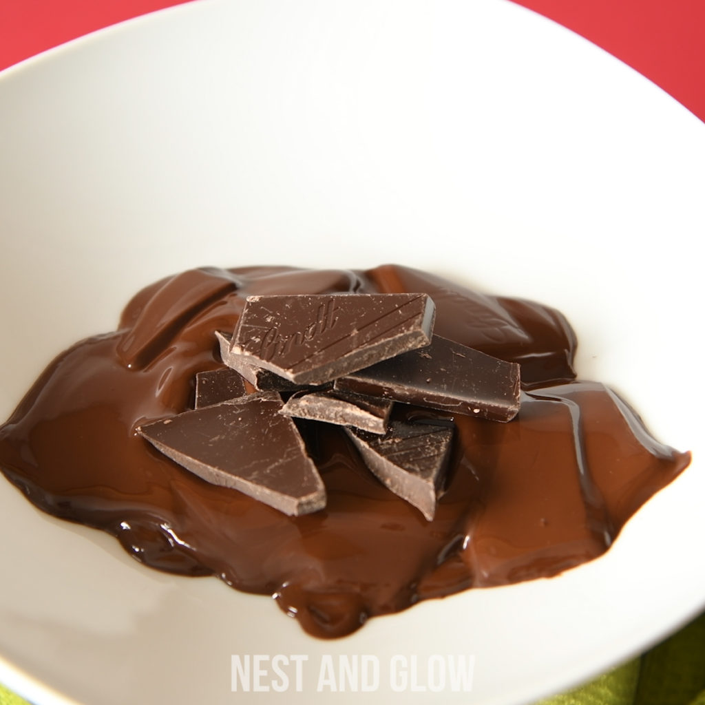 easy chocolate tempering without using a thermometer. 