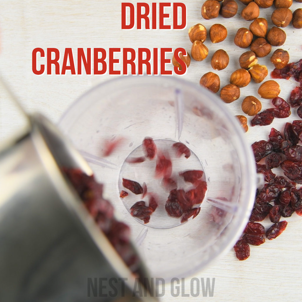 dried cranberries that are sweetened with apple or pineapple juice